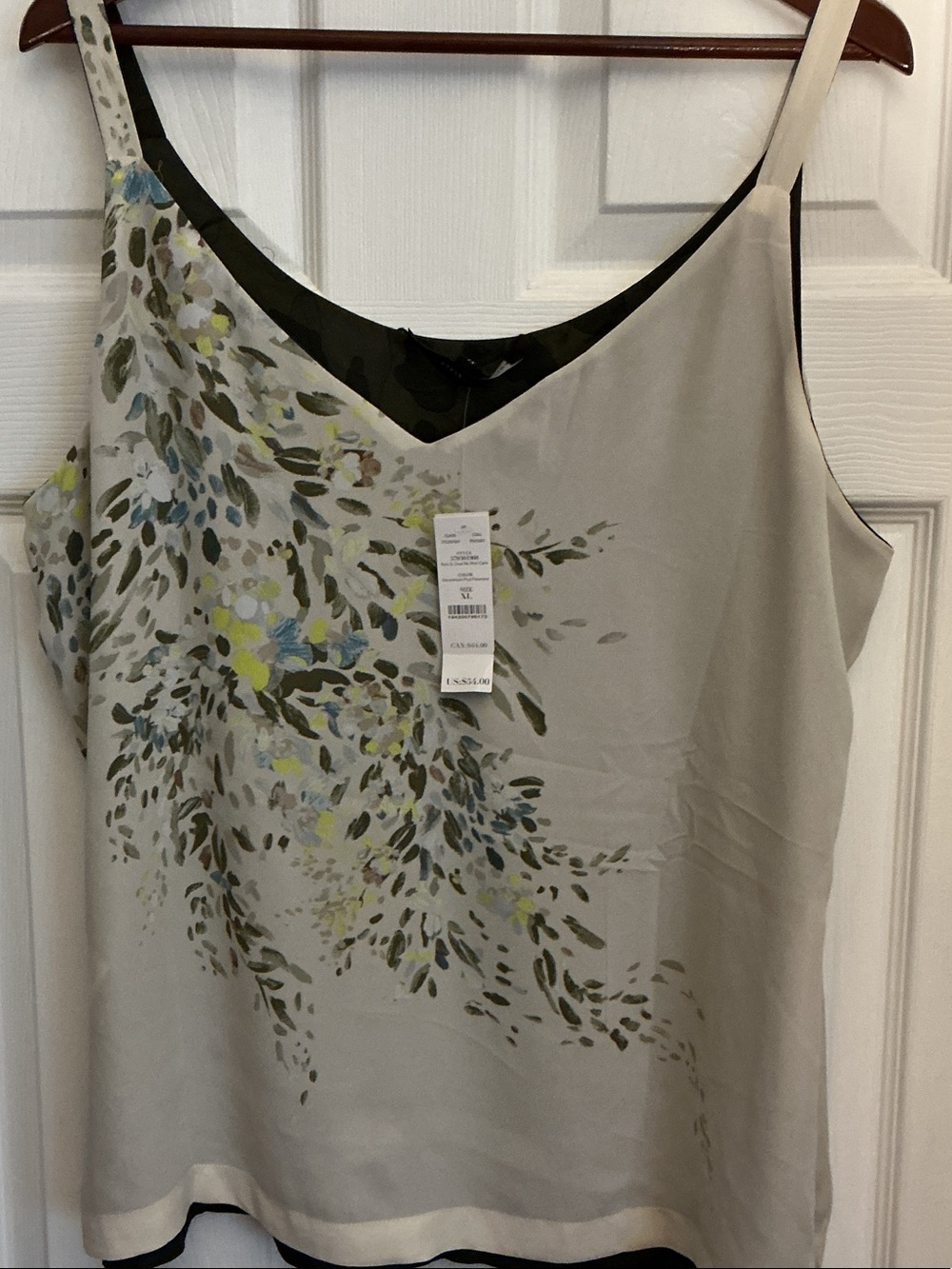 White House Black Market floral print women’s tops V-Neck Camisole Light Taupe